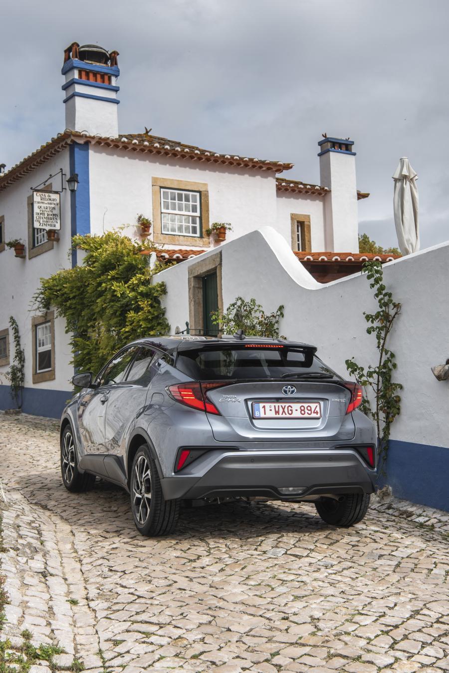  Toyota C-HR Hybrid 2019 года  (WW) (фото 127 из 174)